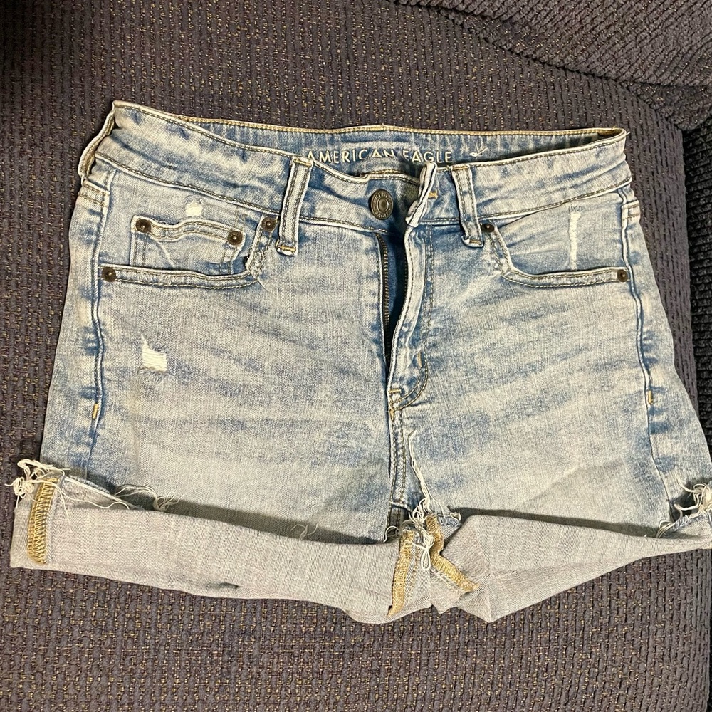 AE MIDI Jhorts (jean shorts) size 6
